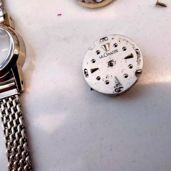 Rare Very Very Small Vintage LeCoultre 14K Gold 16 Jewel Back WindLadies… - Picture 13 of 14